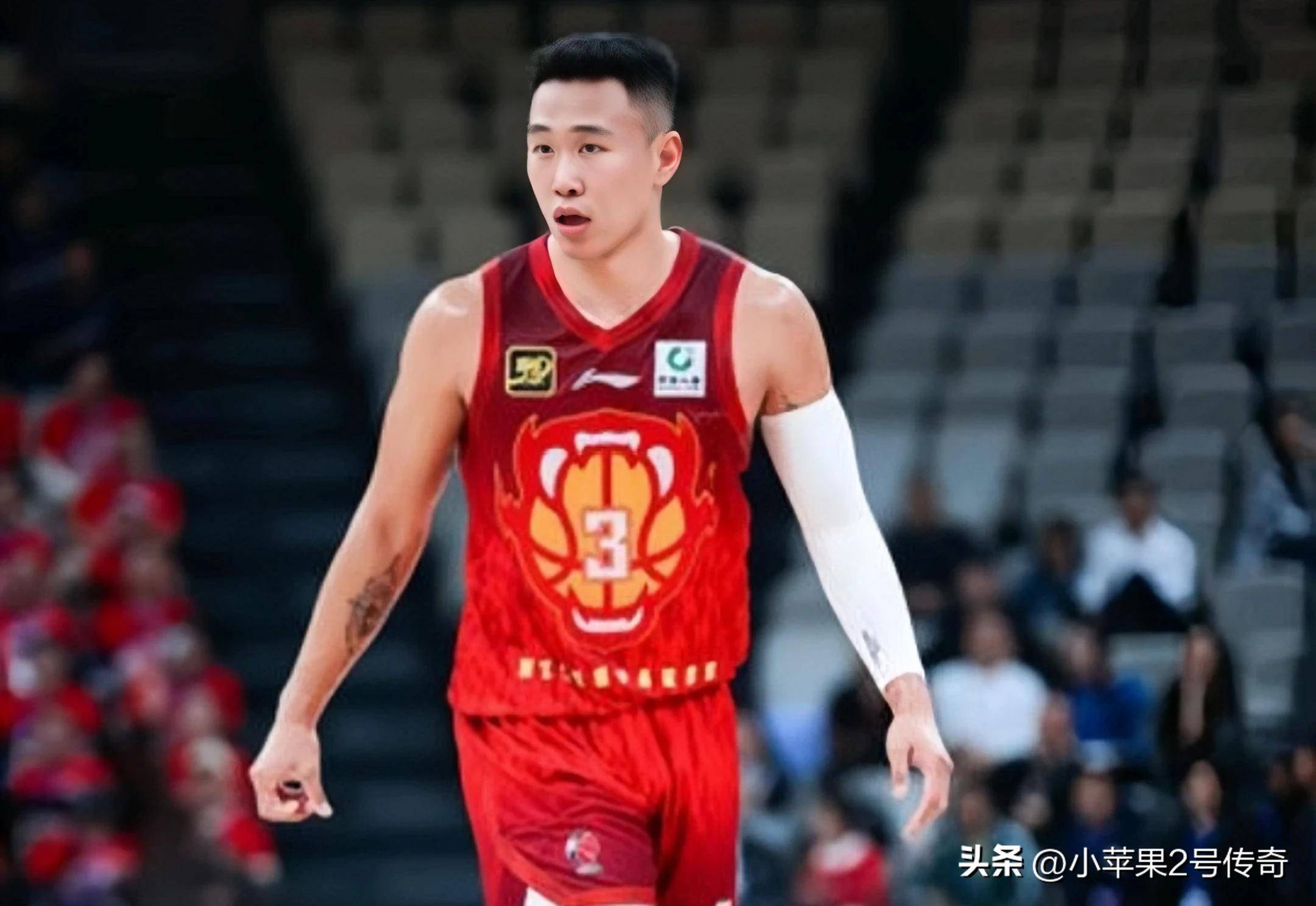 里程碑夜！深圳男篮绝杀压哨；NBA季后赛转会期刷纪录；球迷炸锅；训练强度显著提升的简单介绍